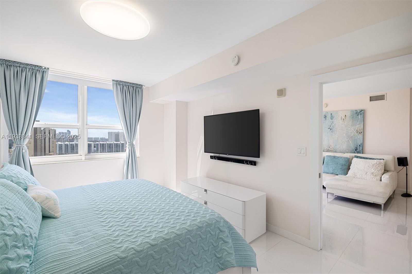 19501 W Country Clb Dr #2307 Aventura, FL 33180