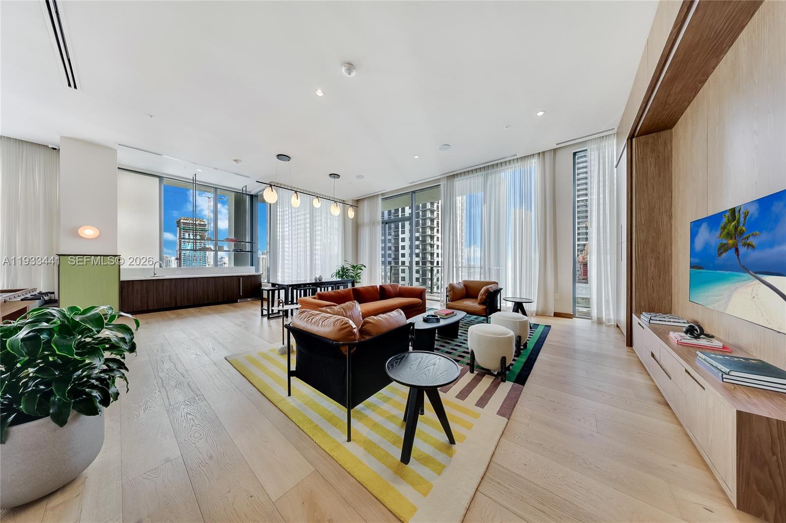 image The Crosby Miami Worldcenter20