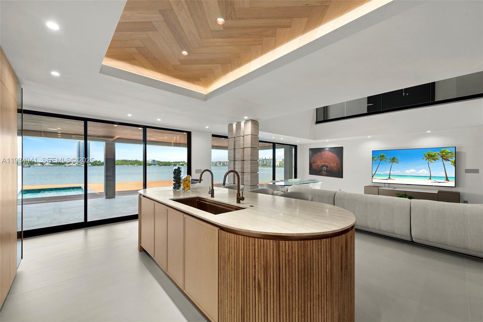 3209 NE 169th St North Miami Beach, FL 33160