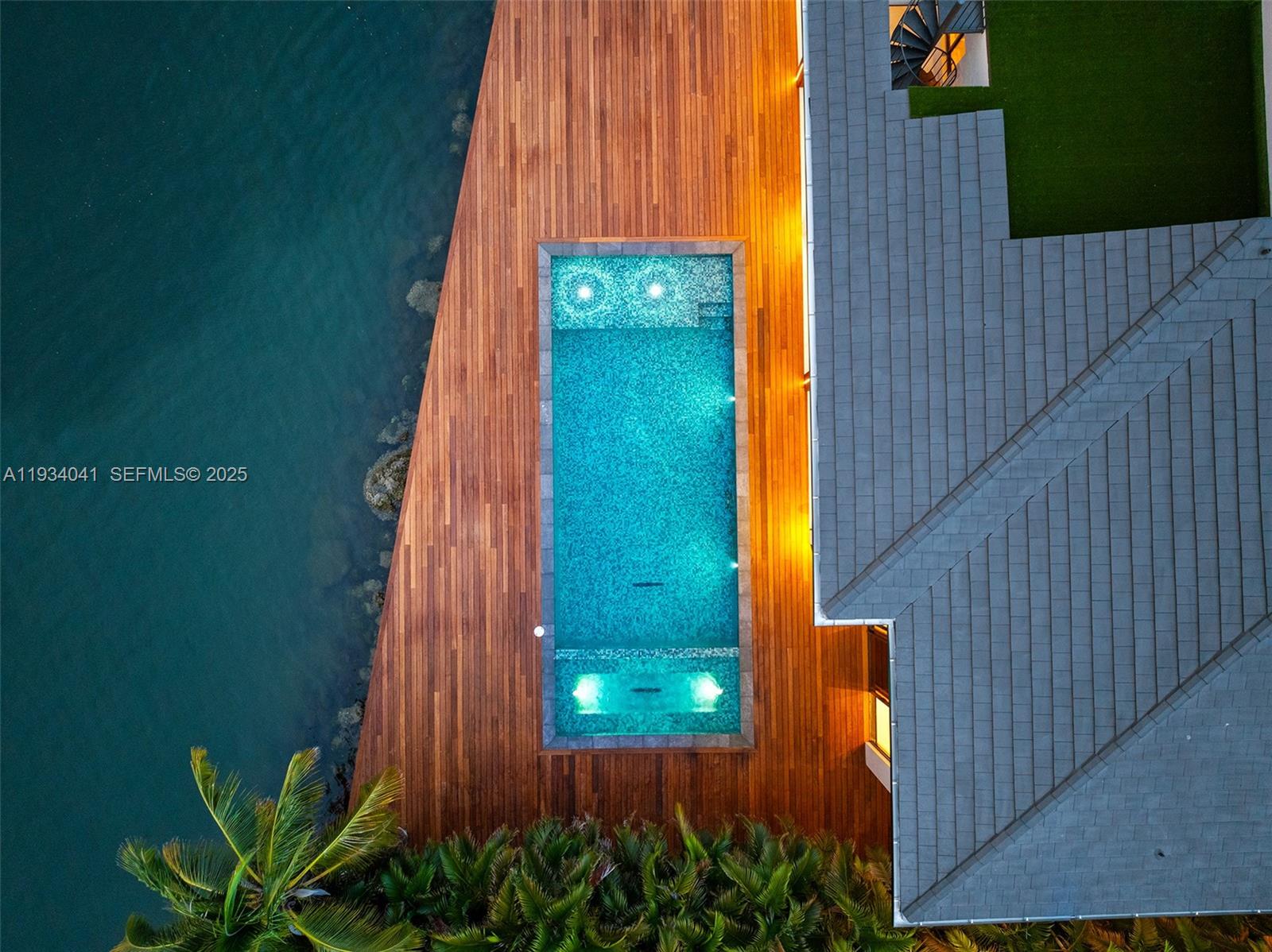 3209 NE 169th St North Miami Beach, FL 33160