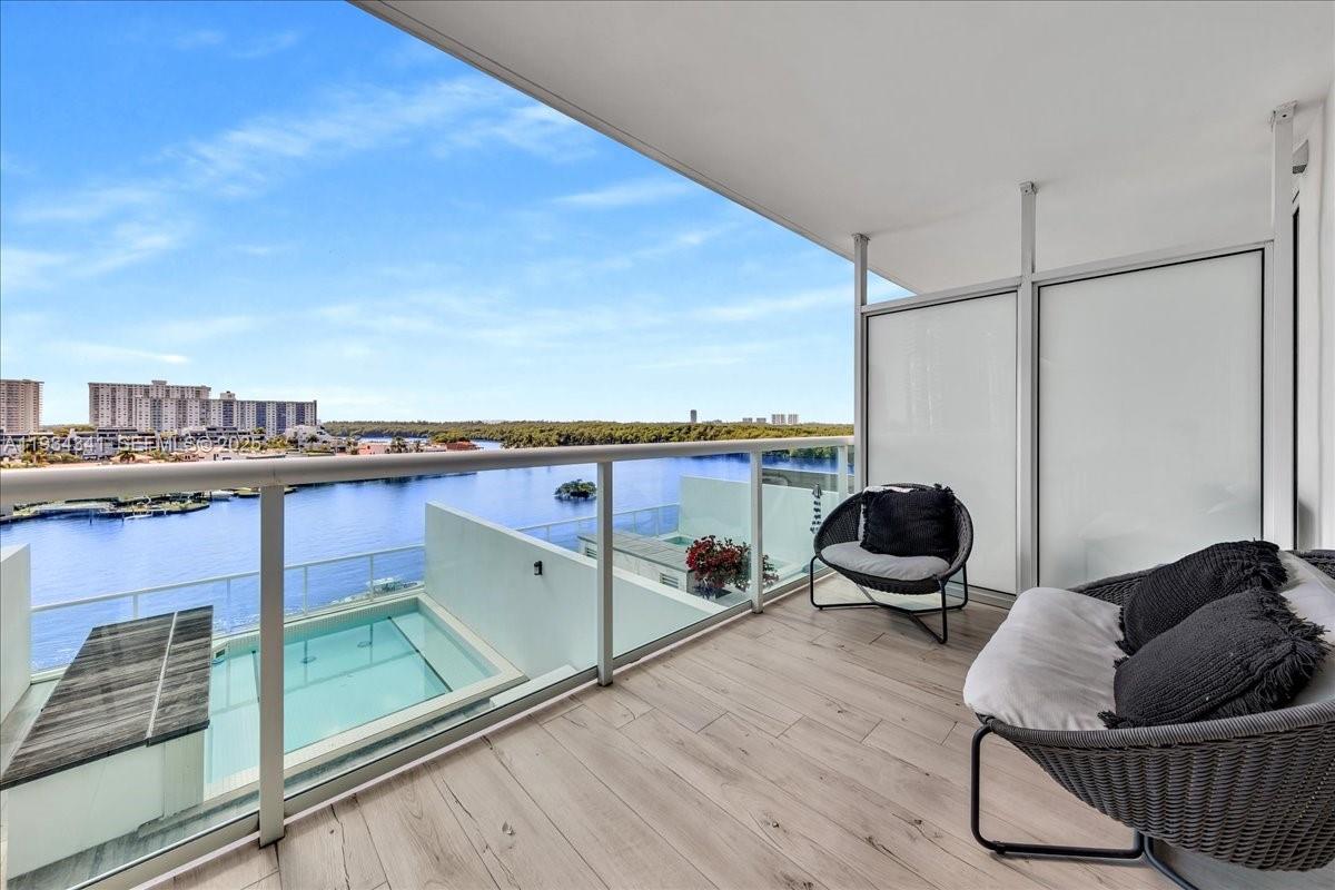 image 400 Sunny Isles Condo Eas22