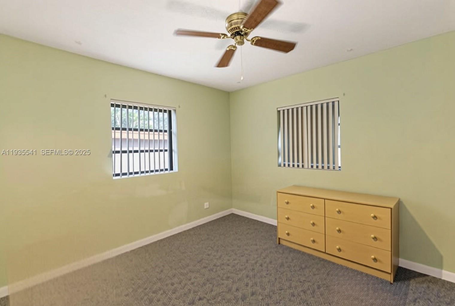 6811 Thomas St Hollywood, FL 33024