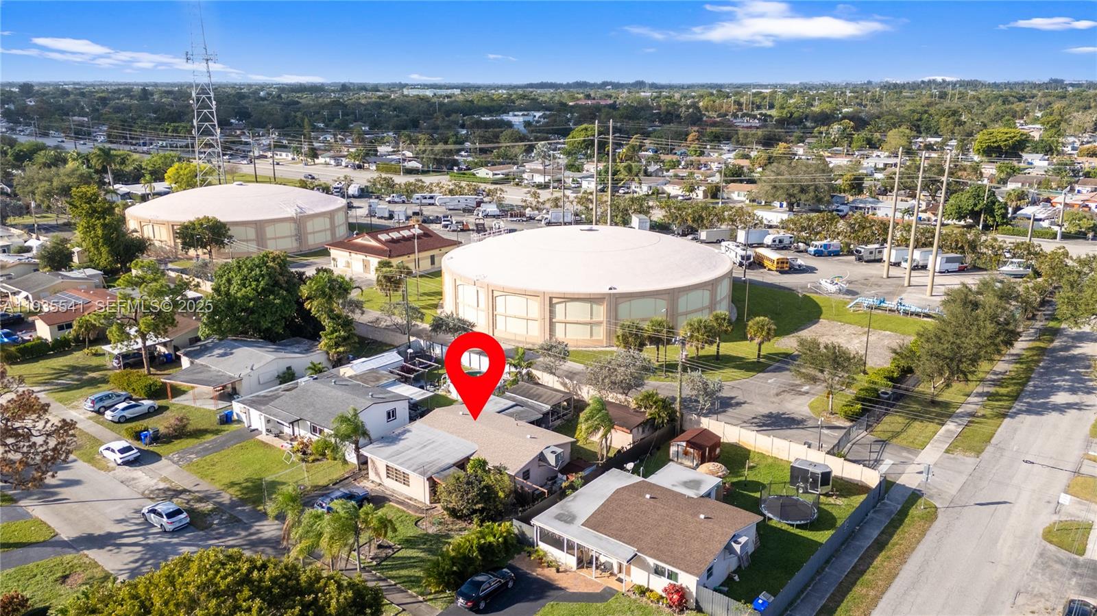 6811 Thomas St Hollywood, FL 33024