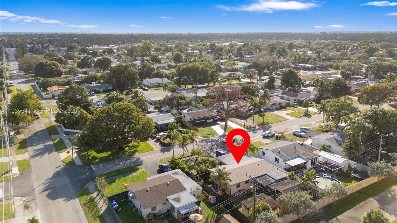 6811 Thomas St Hollywood, FL 33024