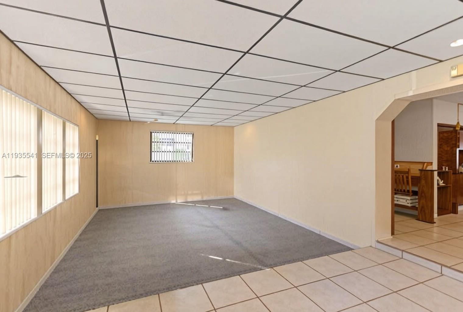 6811 Thomas St Hollywood, FL 33024