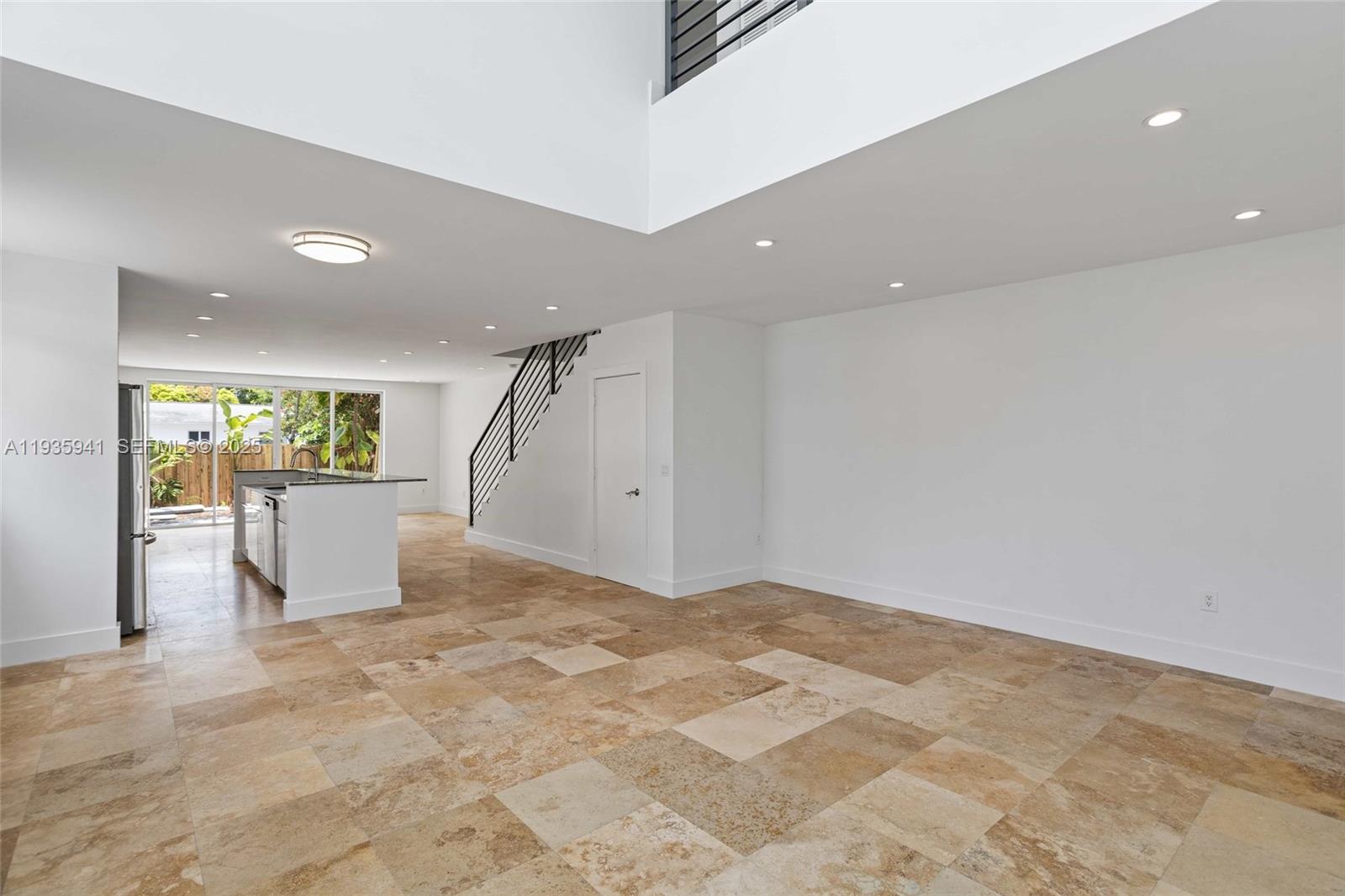 7004 NE 5th Ave Miami, FL 33138