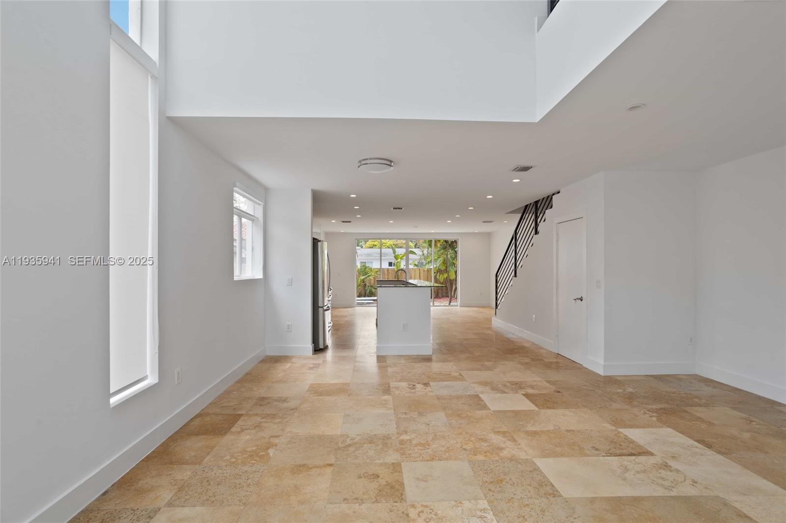 7004 NE 5th Ave Miami, FL 33138