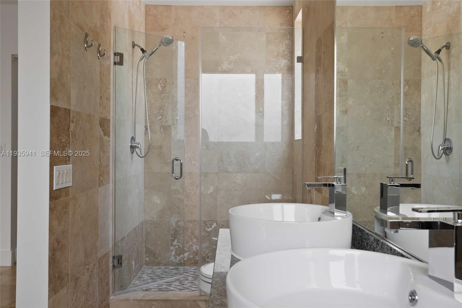 7004 NE 5th Ave Miami, FL 33138