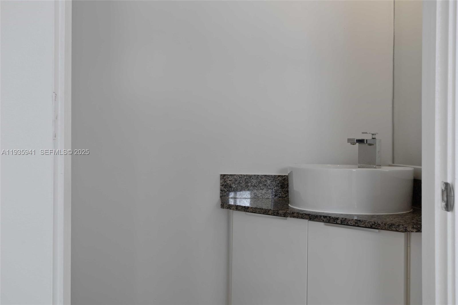 7004 NE 5th Ave Miami, FL 33138