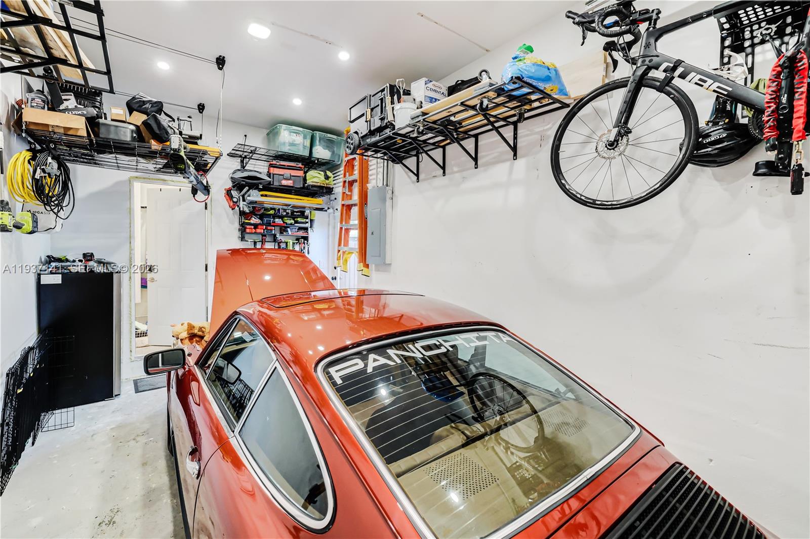 254 NW 43rd St Miami, FL 33127