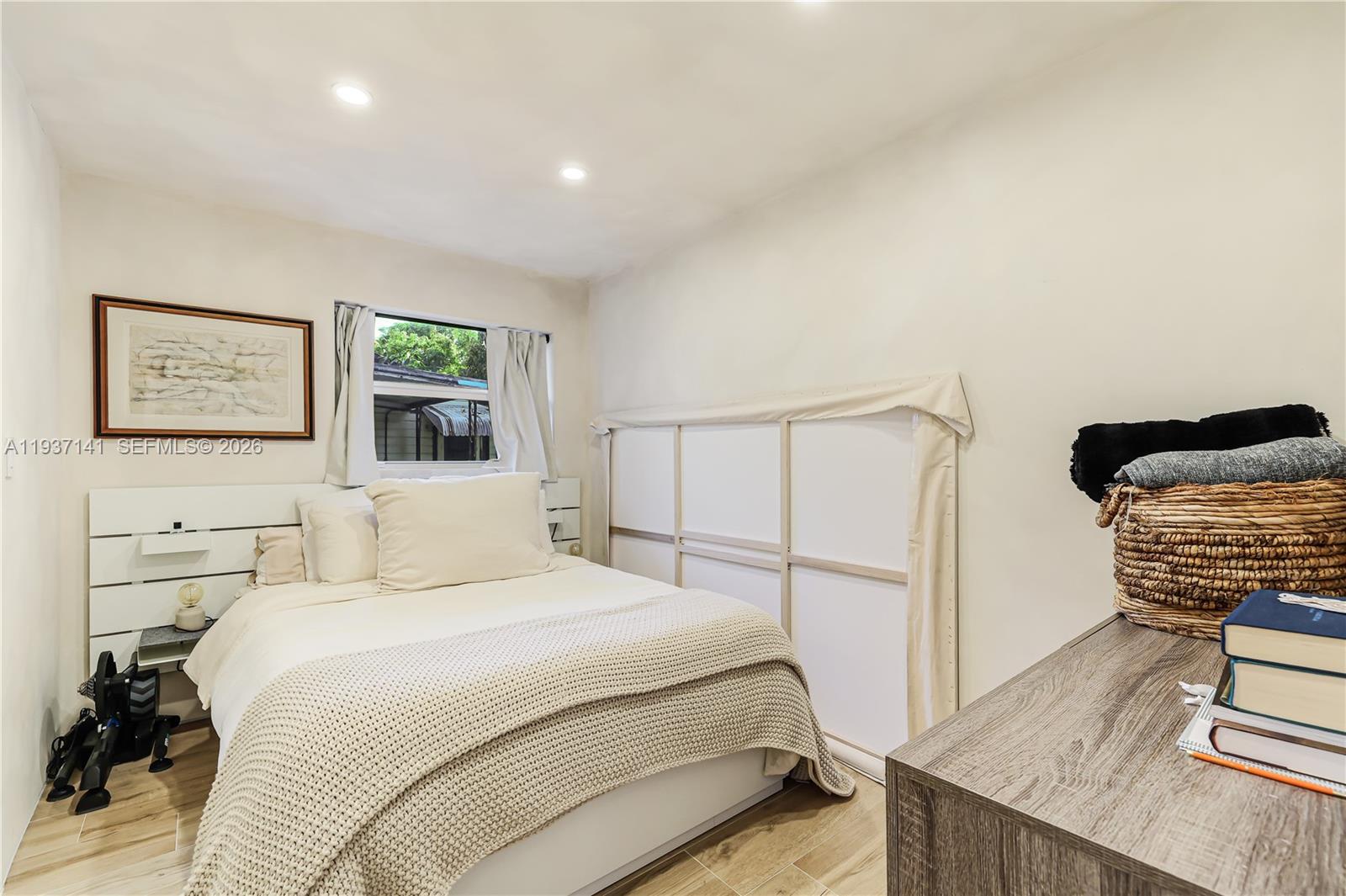 254 NW 43rd St Miami, FL 33127