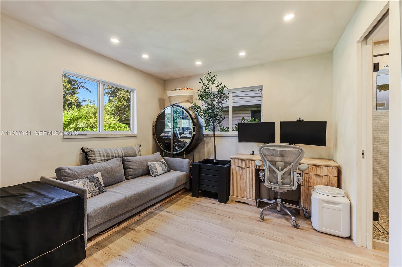 254 NW 43rd St Miami, FL 33127