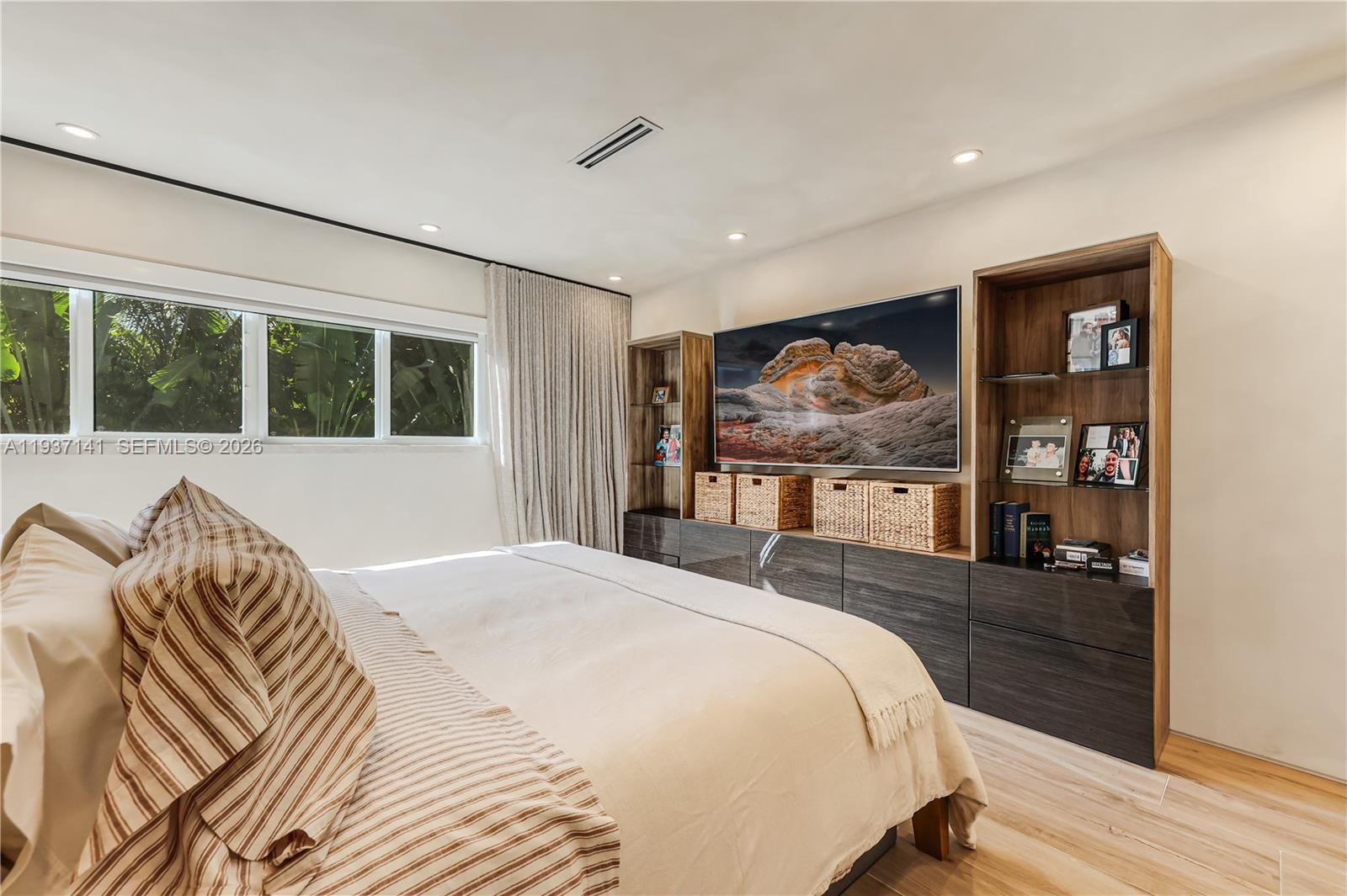 254 NW 43rd St Miami, FL 33127