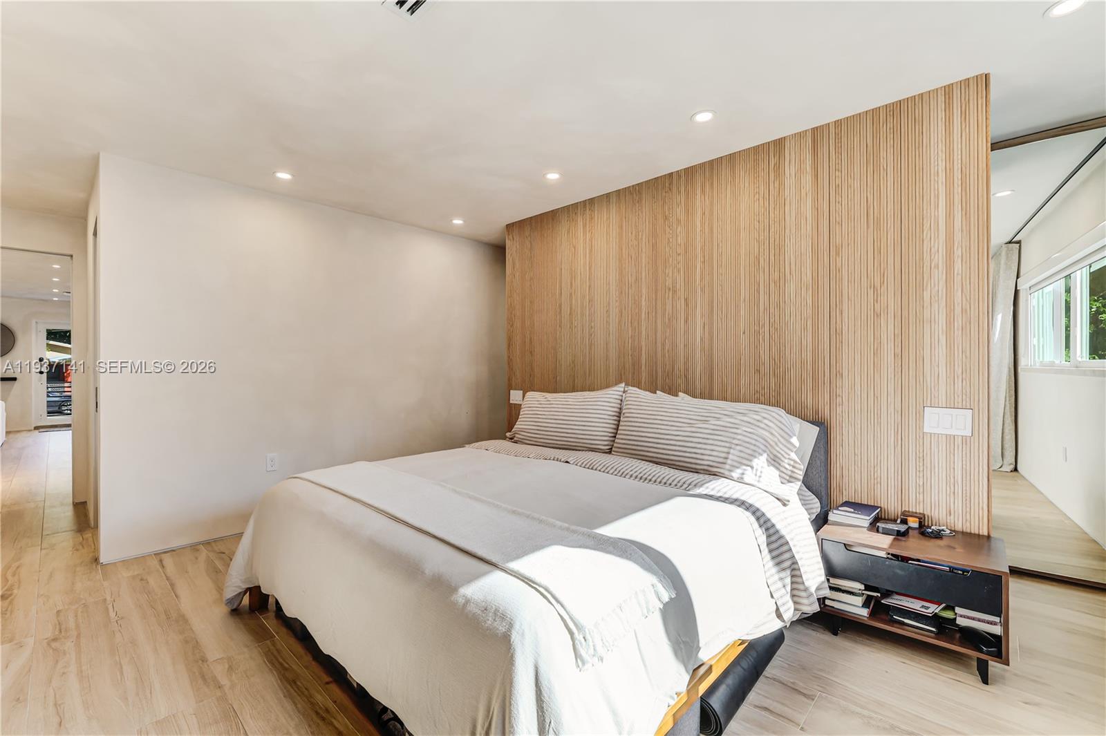 254 NW 43rd St Miami, FL 33127