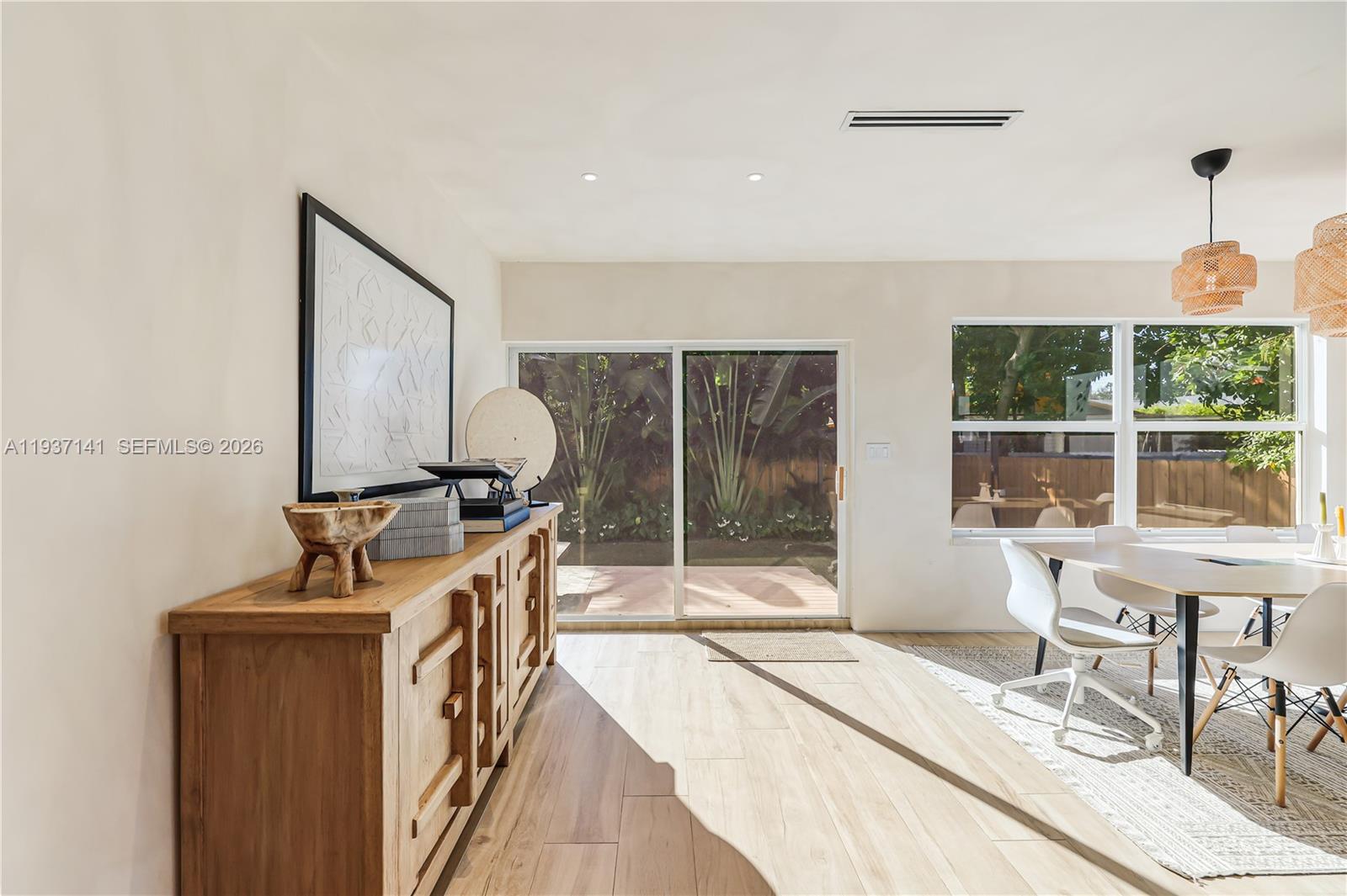 254 NW 43rd St Miami, FL 33127