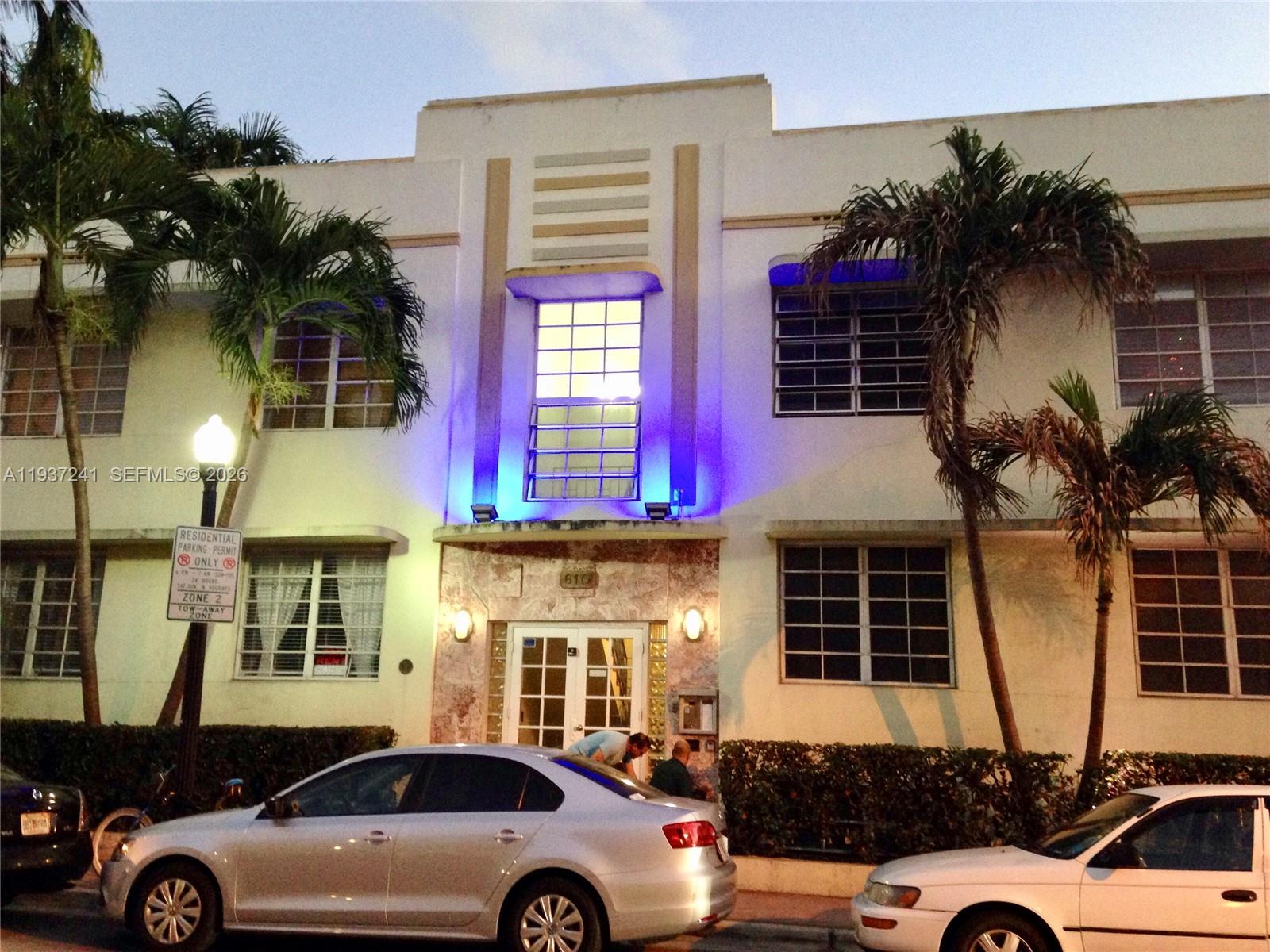 610 8th St #204 Miami Beach, FL 33139