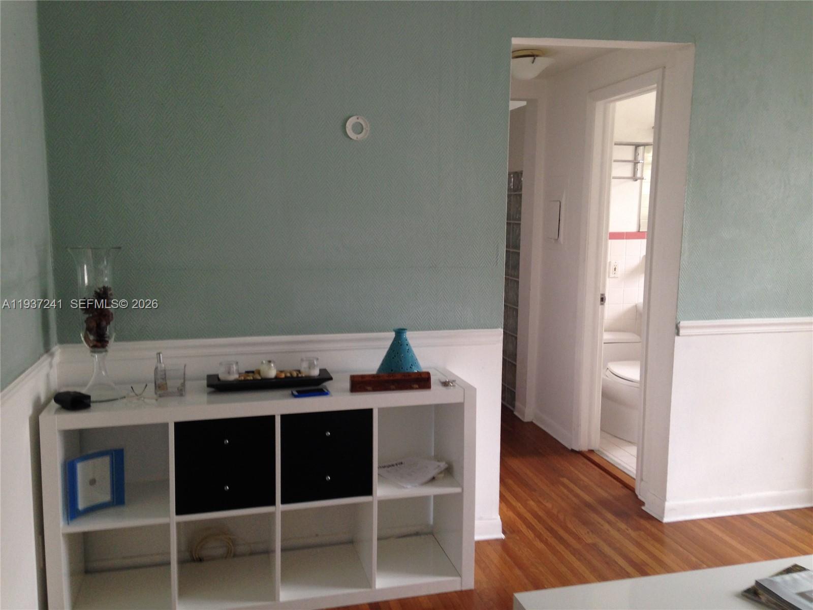 610 8th St #204 Miami Beach, FL 33139