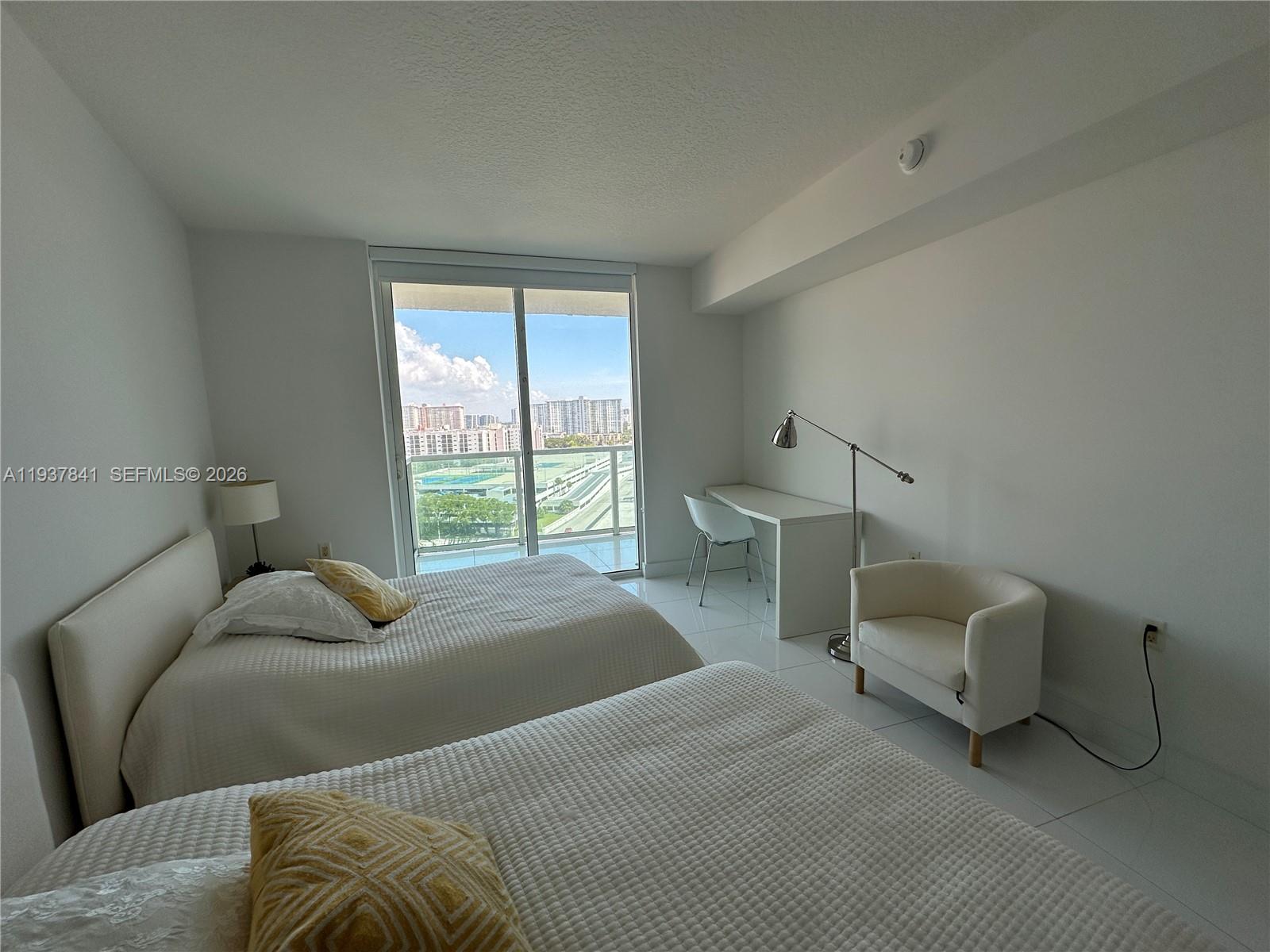 image St Tropez Sunny Isles26