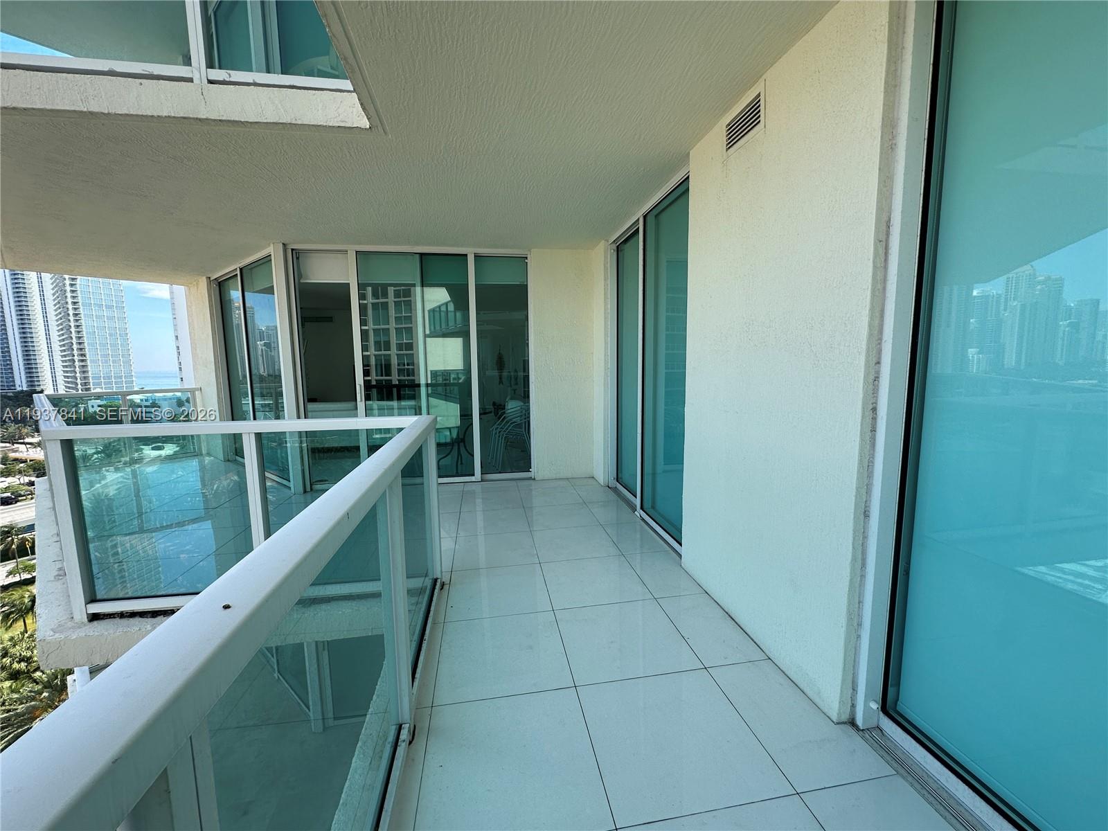 image St Tropez Sunny Isles28