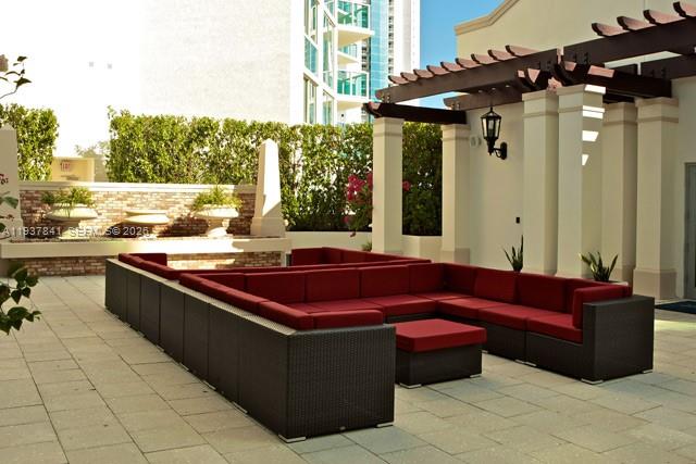 image St Tropez Sunny Isles32