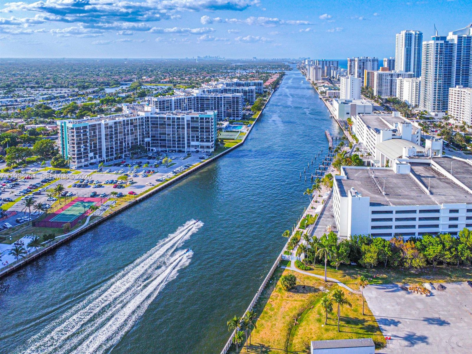 3800 S Ocean Dr #817,Hollywood, FL 33019