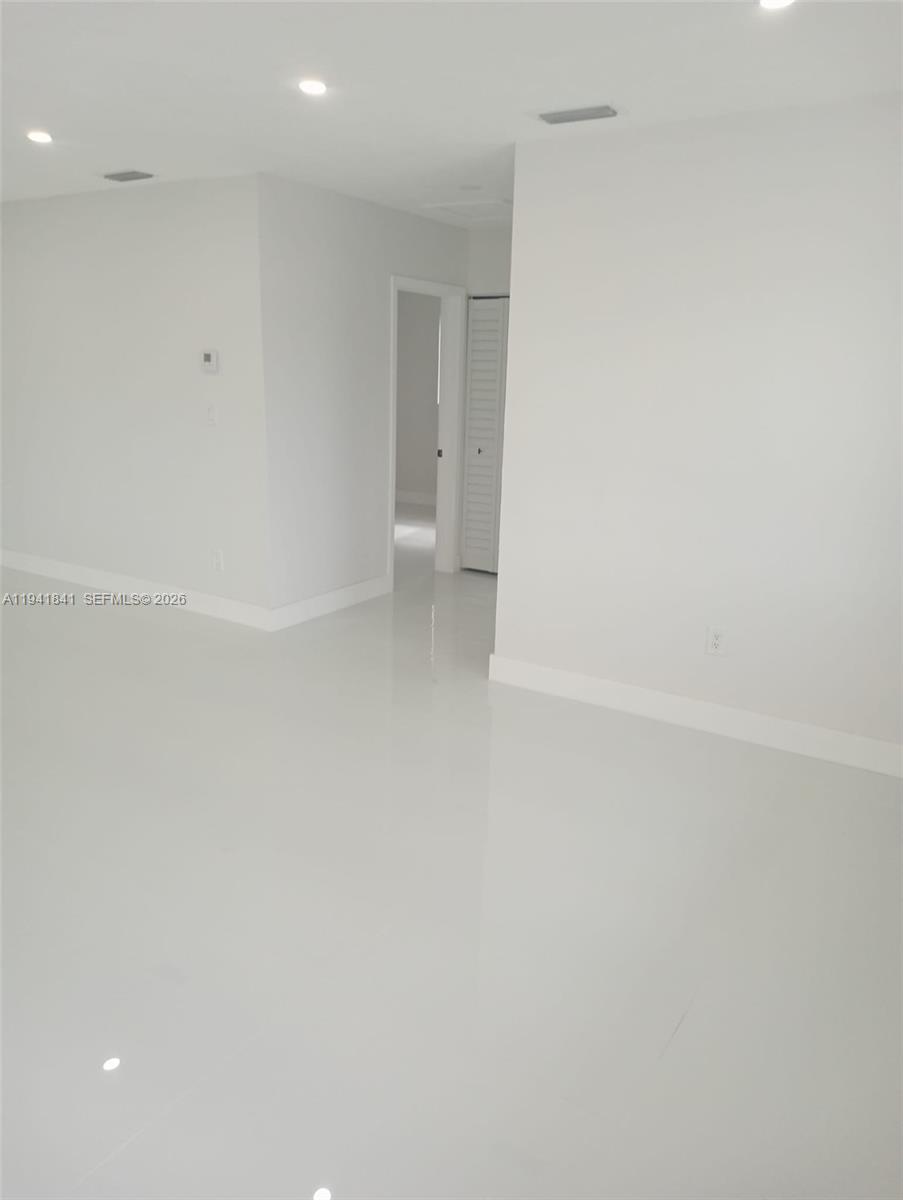 4315 SW 98th Ave Miami, FL 33165