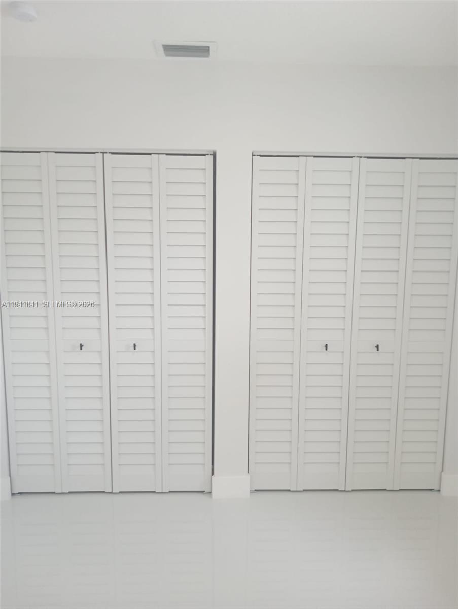 4315 SW 98th Ave Miami, FL 33165