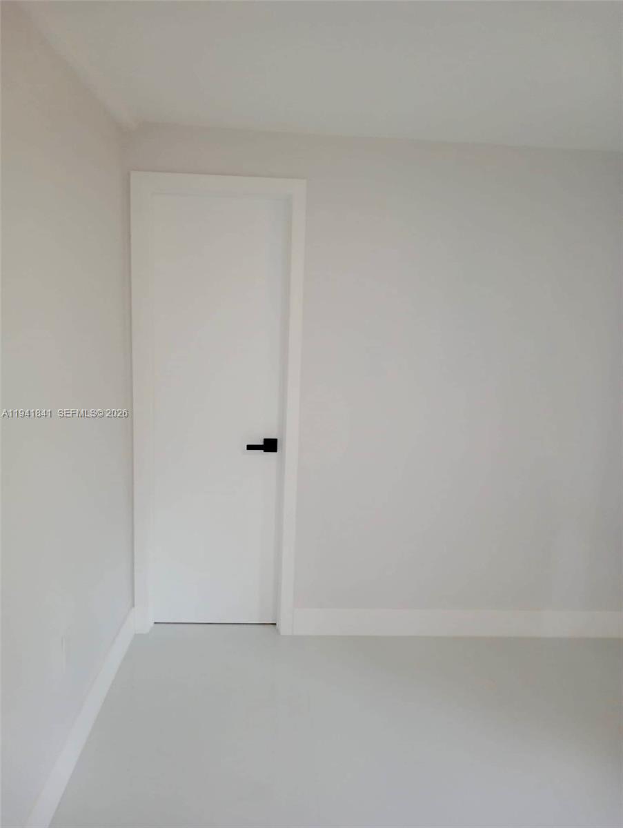 4315 SW 98th Ave Miami, FL 33165