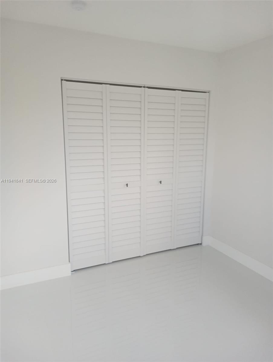 4315 SW 98th Ave Miami, FL 33165