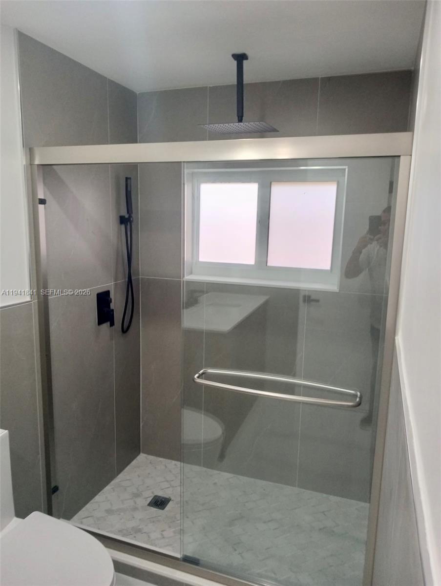 4315 SW 98th Ave Miami, FL 33165