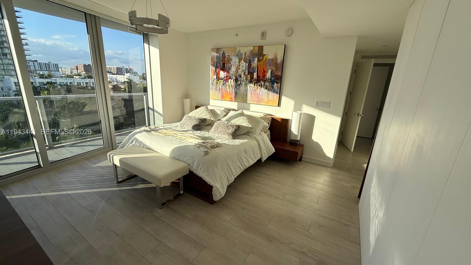 image Aria On The Bay Condo10