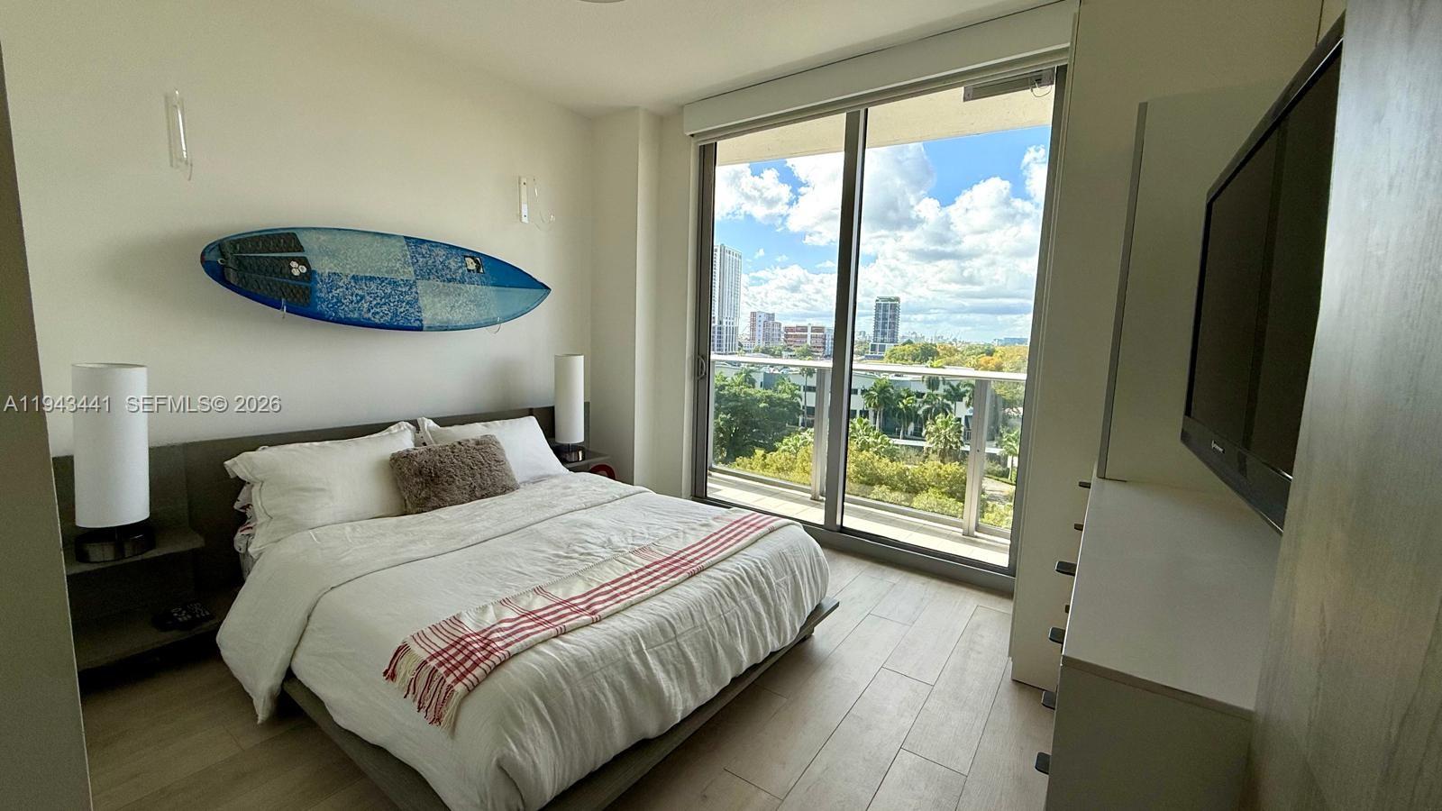 image Aria On The Bay Condo16