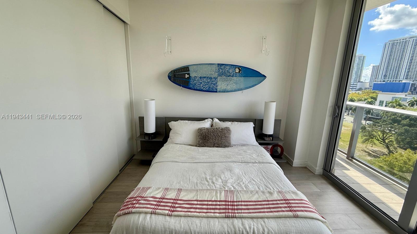 image Aria On The Bay Condo18