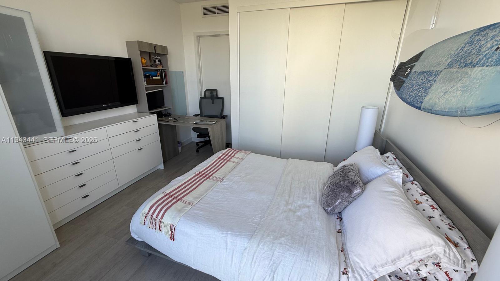 image Aria On The Bay Condo19