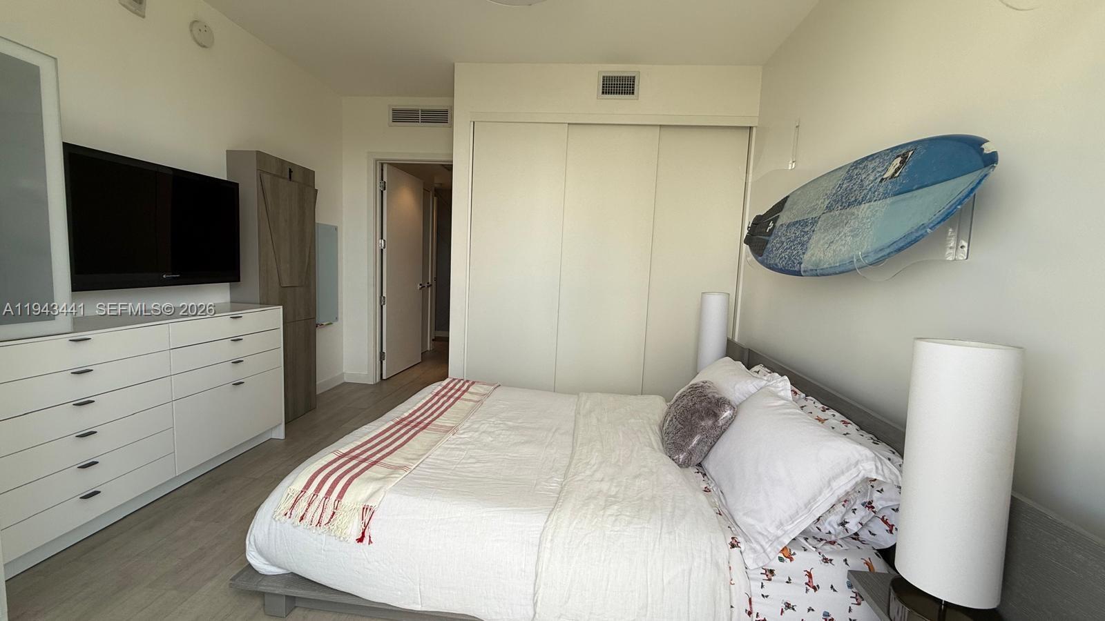 image Aria On The Bay Condo24