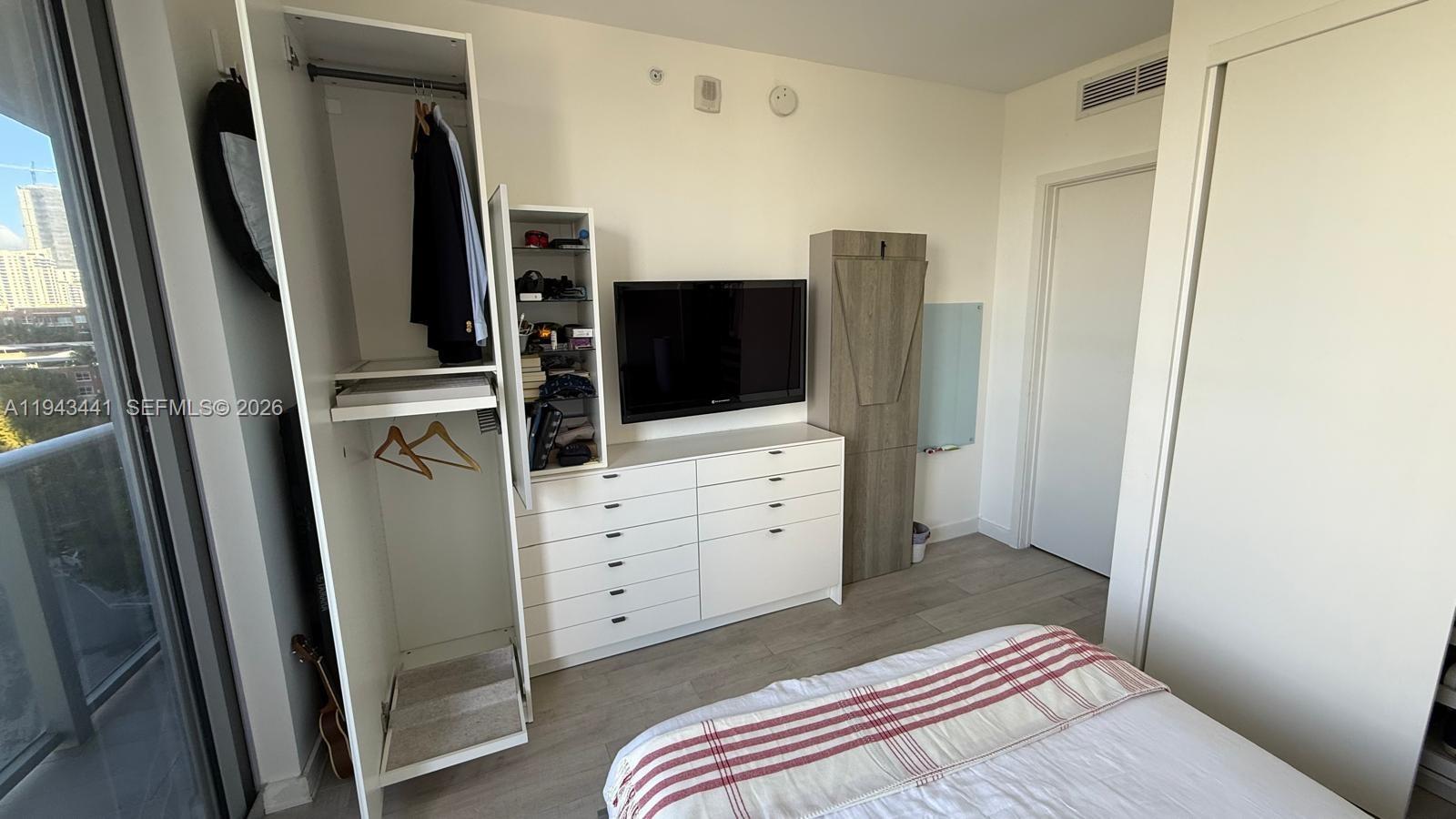 image Aria On The Bay Condo25