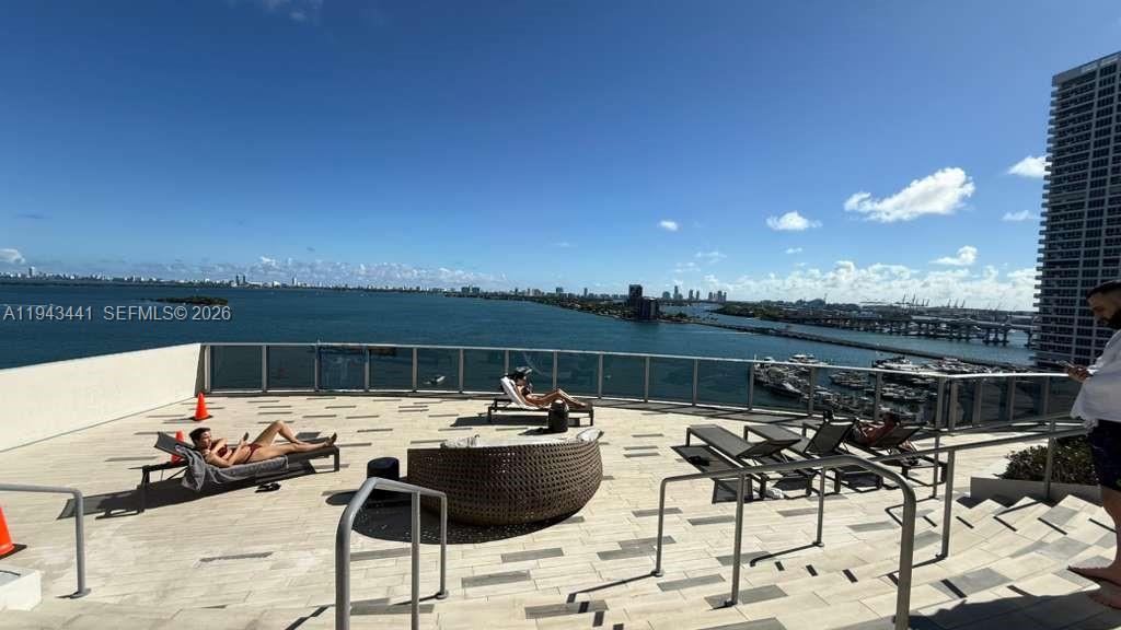 image Aria On The Bay Condo49