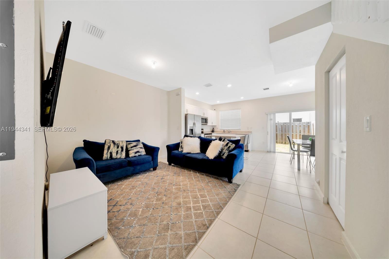 2699 SE 19th St Homestead, FL 33035