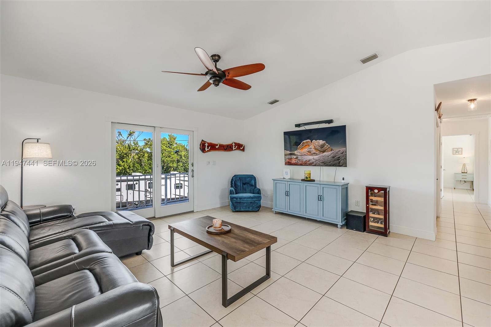 21 Mangrove Ln Key Largo, FL 33037