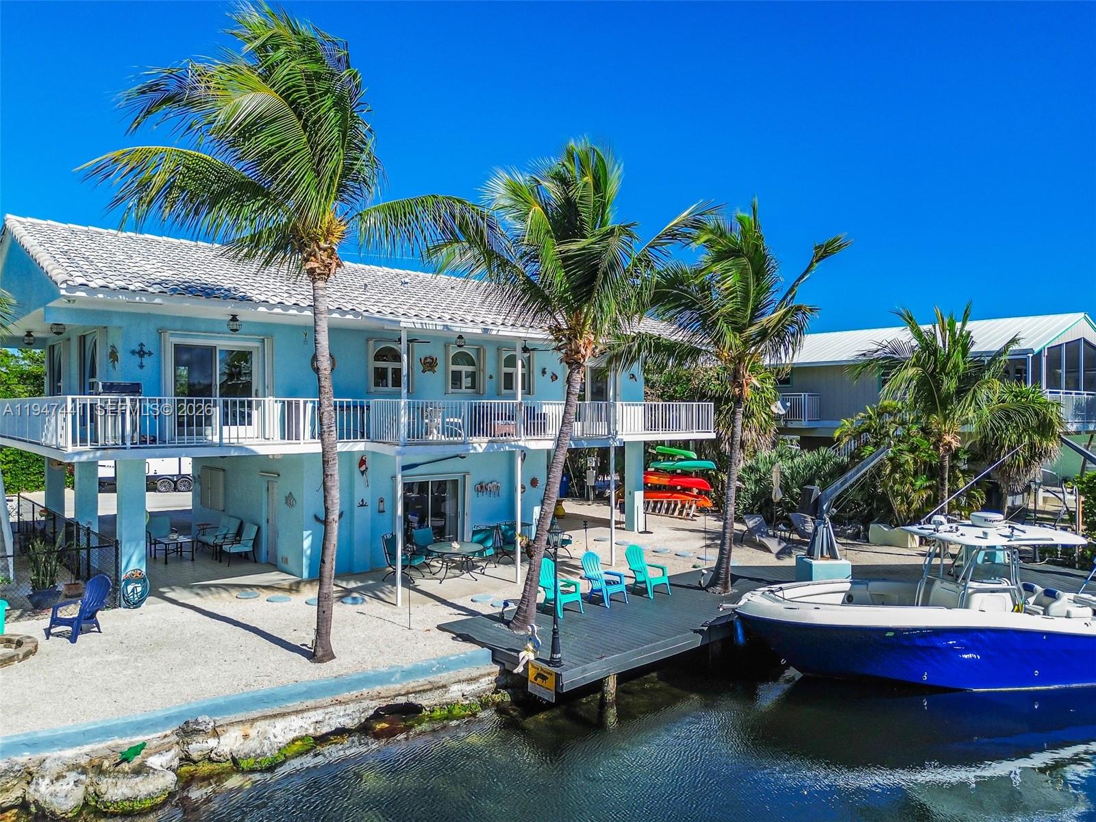 21 Mangrove Ln Key Largo, FL 33037