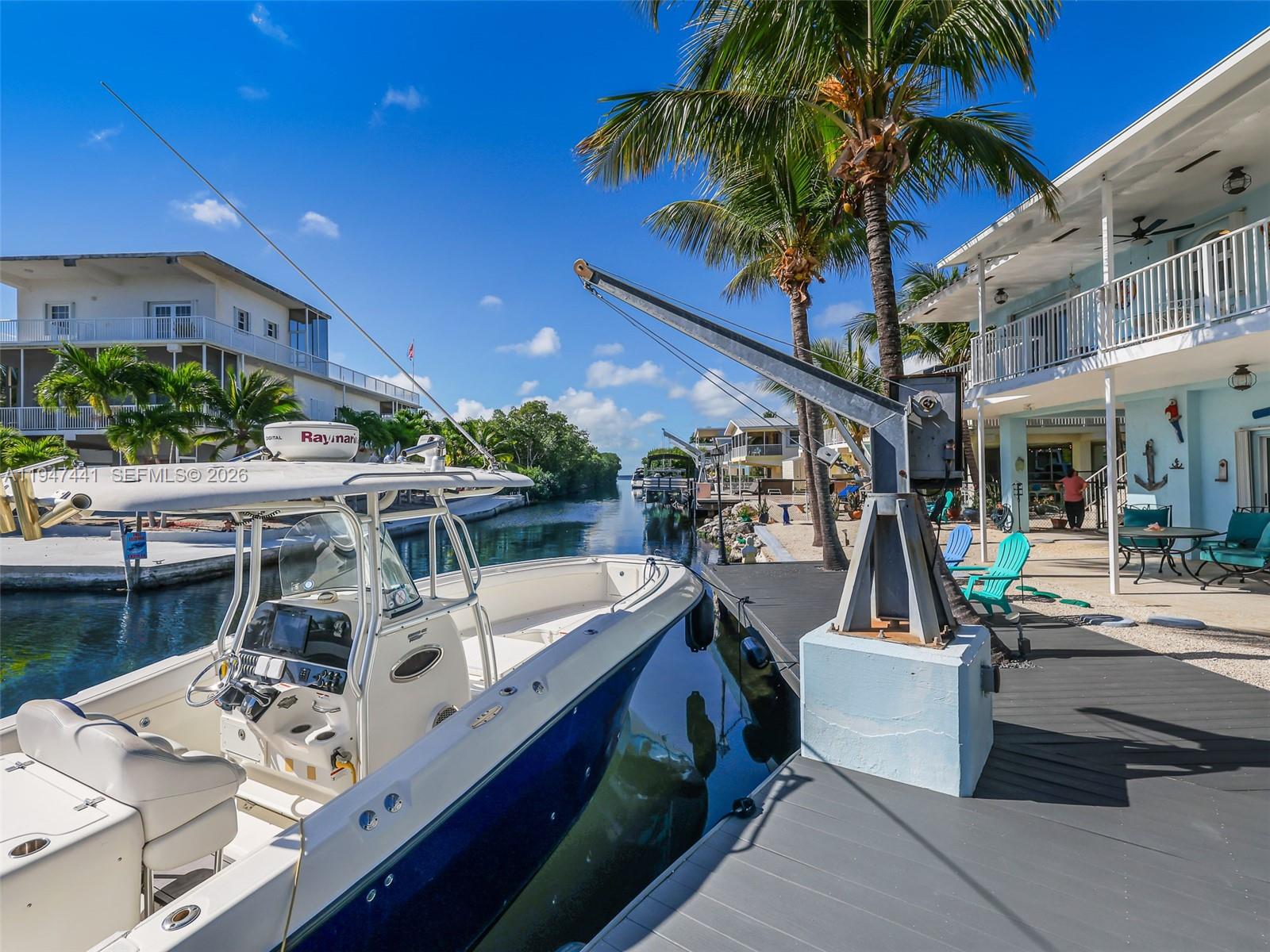 21 Mangrove Ln Key Largo, FL 33037