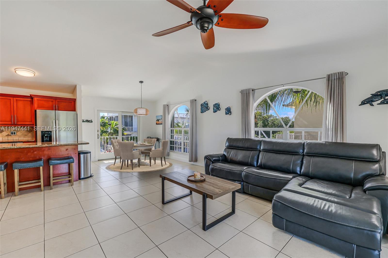 21 Mangrove Ln Key Largo, FL 33037