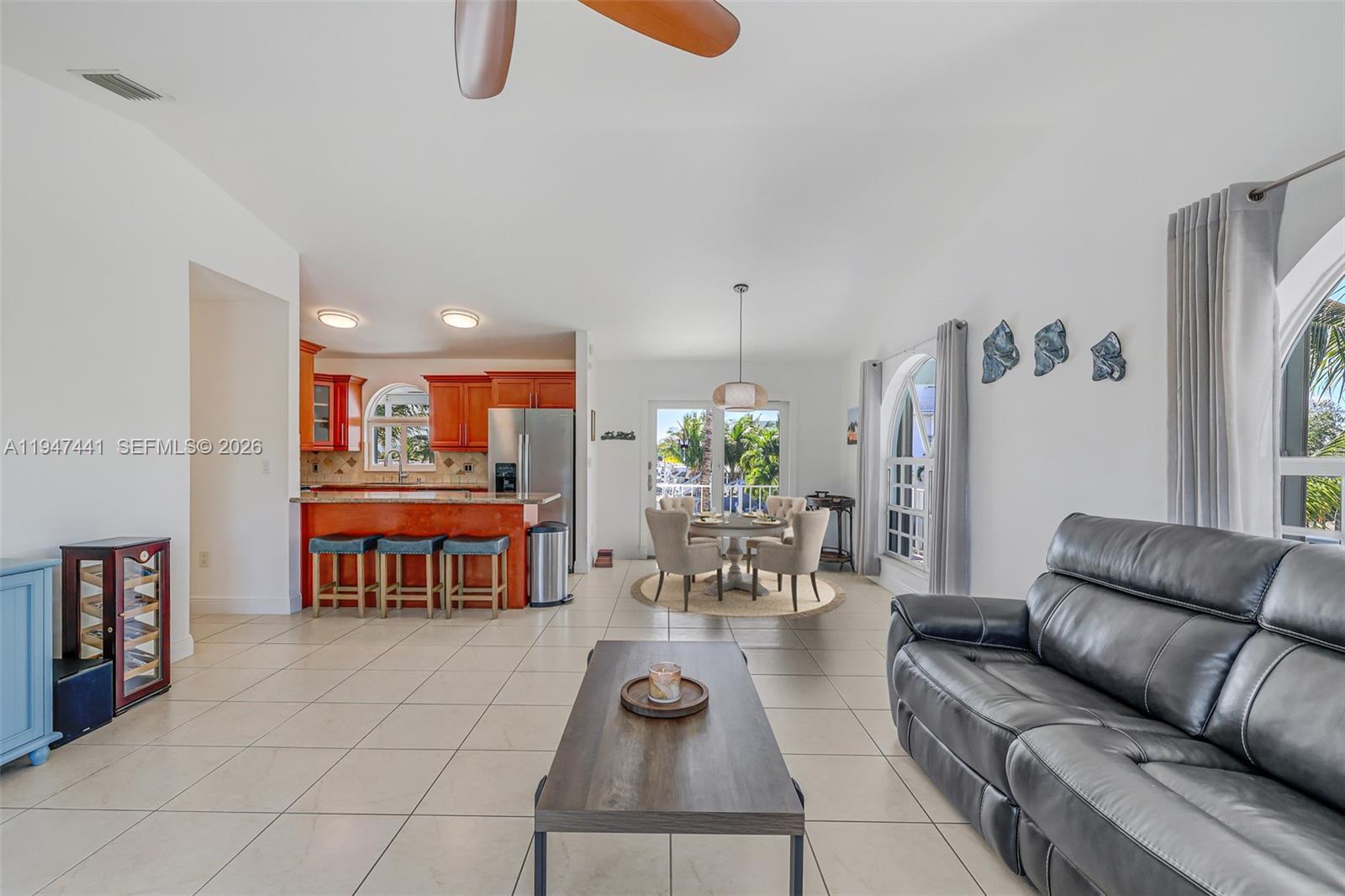 21 Mangrove Ln Key Largo, FL 33037