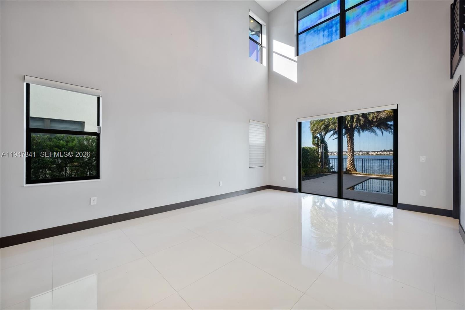 15722 NW 88th Ave Miami Lakes, FL 33018