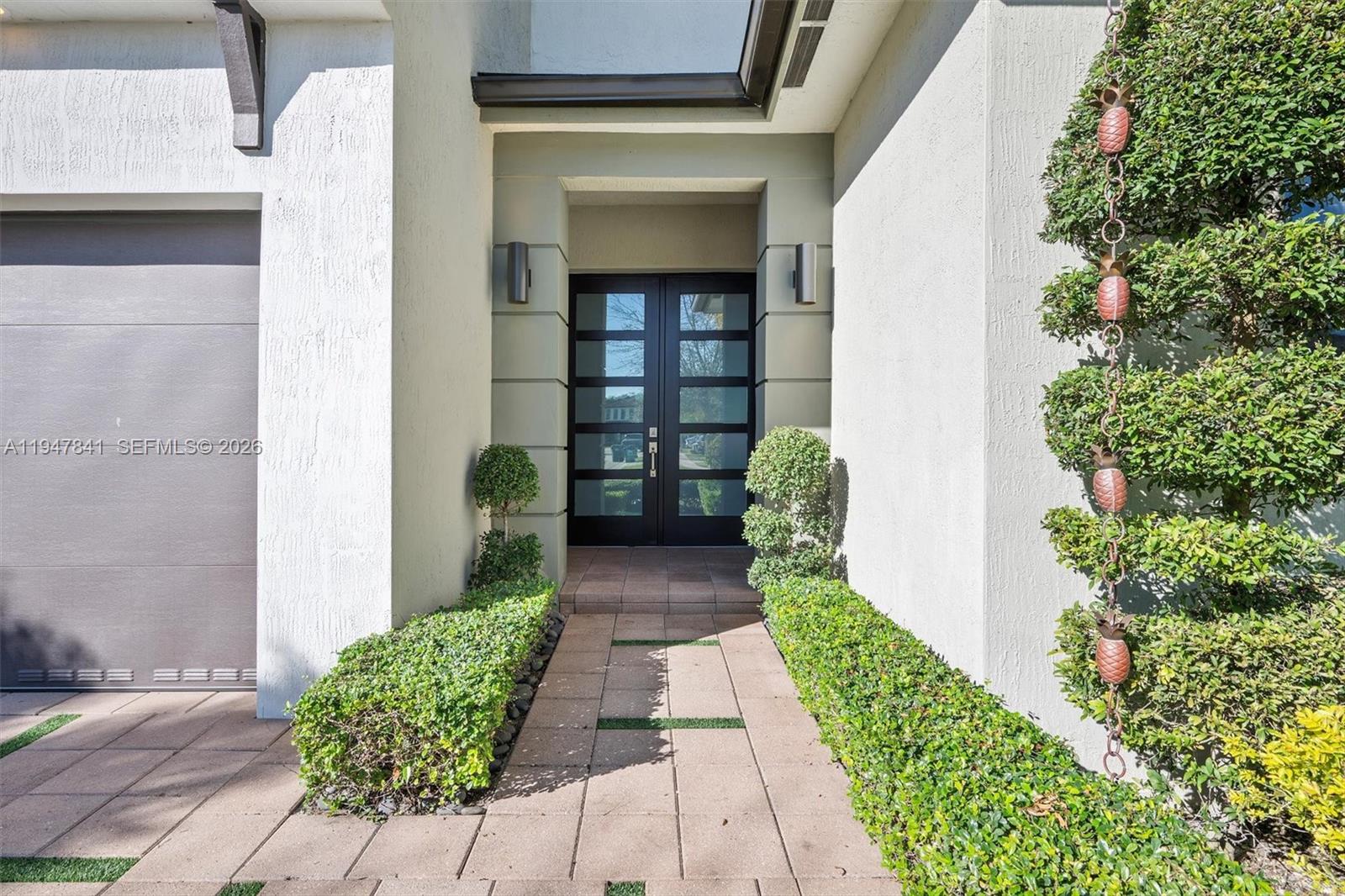 15722 NW 88th Ave Miami Lakes, FL 33018