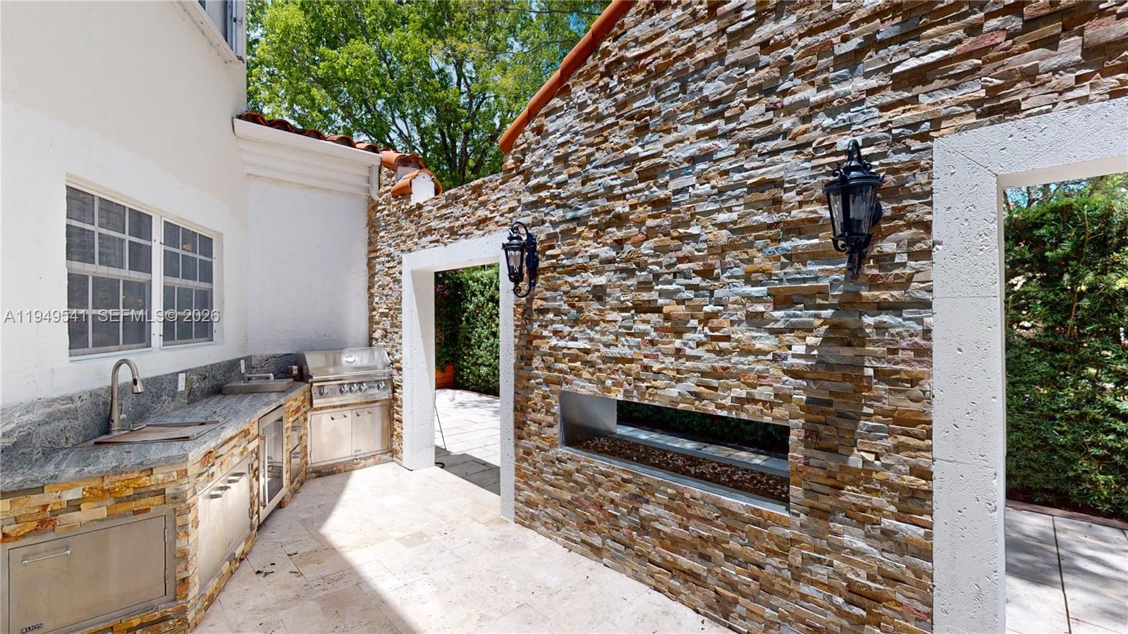 1900 Pizarro St Coral Gables, FL 33134