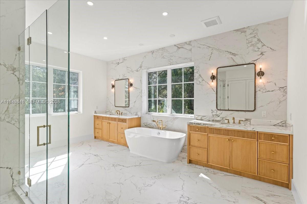 5940 SW 100th Ter Pinecrest, FL 33156