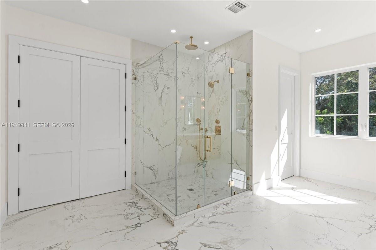 5940 SW 100th Ter Pinecrest, FL 33156