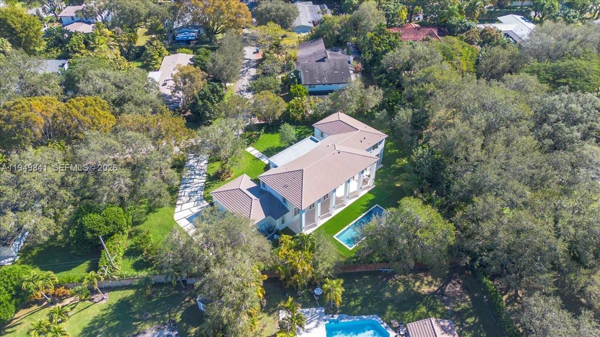 5940 SW 100th Ter Pinecrest, FL 33156