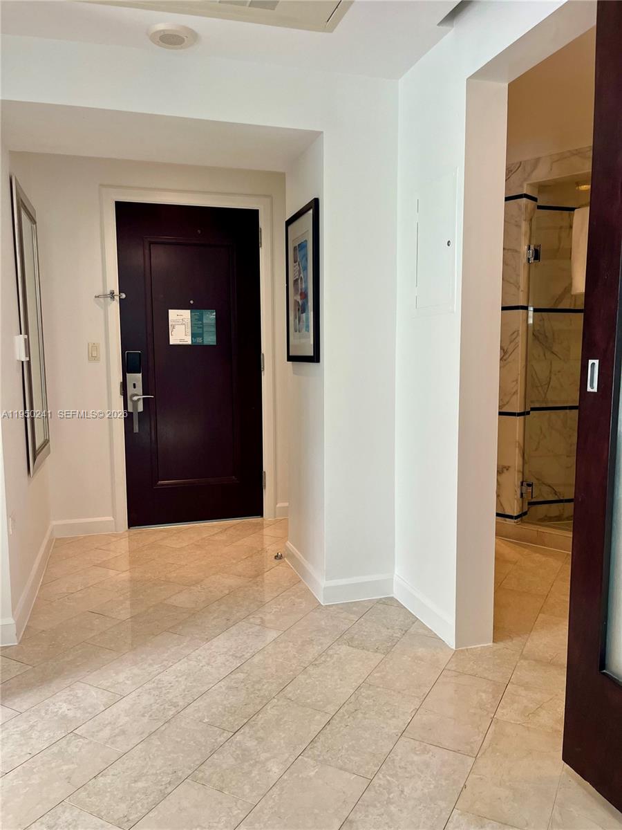4391 Collins Ave #419 Miami Beach, FL 33140